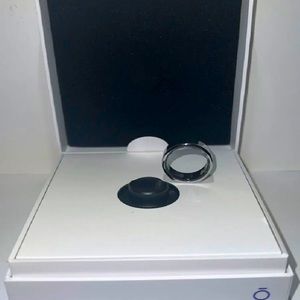 Brand New Oura 3 Gen Ring Size 6